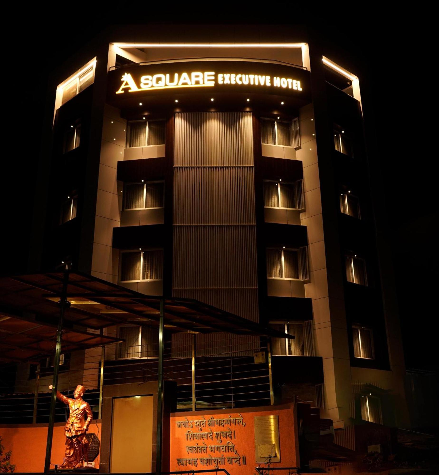 A Square Executive Hotel Аурангабад Екстериор снимка